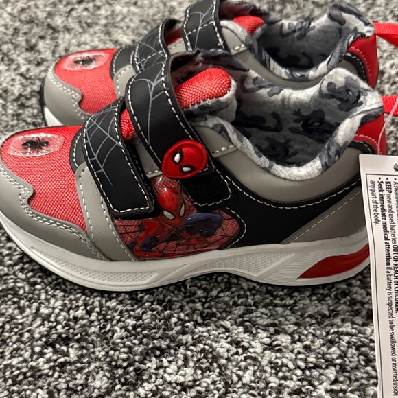 Spider-Man Kids Shoes - Red and Black - Picture 4 of 5